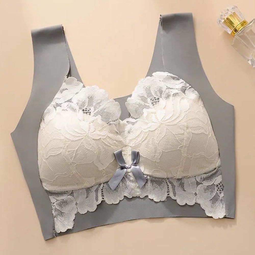 Embrace Comfort Fit Wirefree Retro Floral Lace Bra - Plus Size | Women Sexy Bra